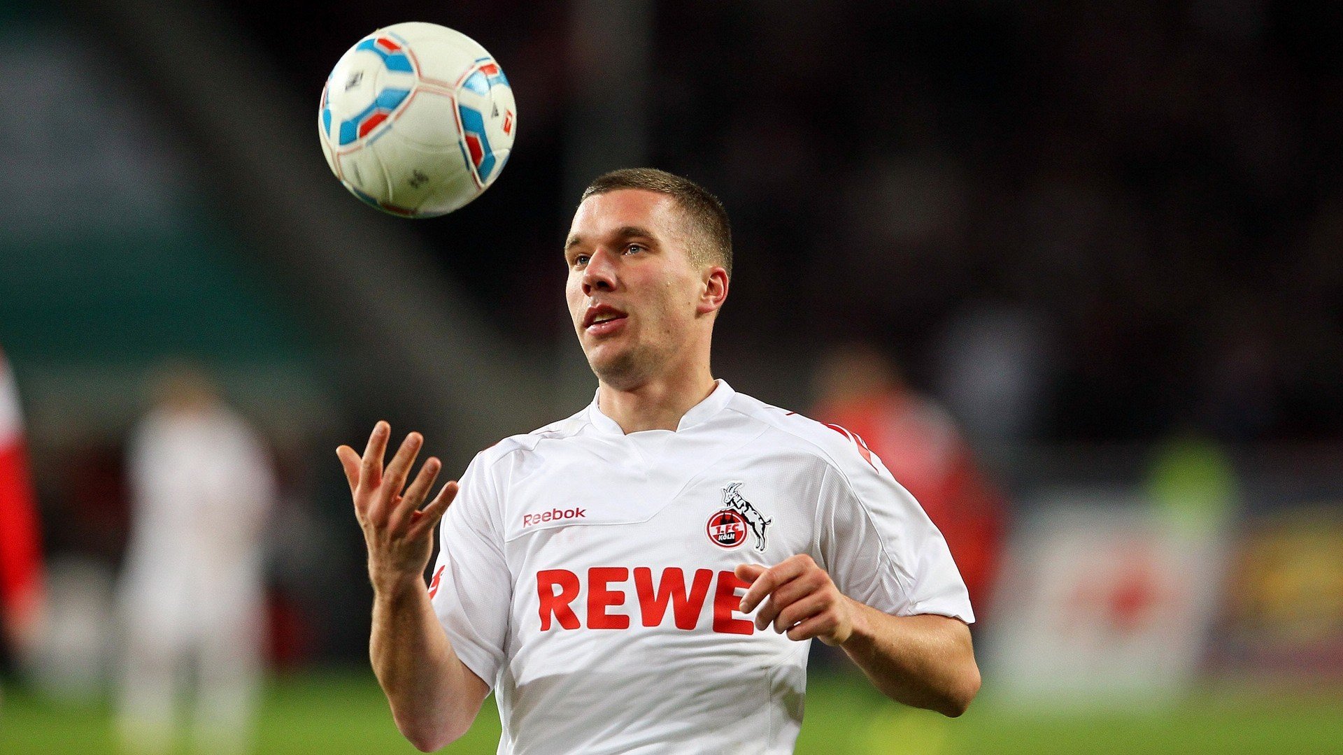 利物浦控球时间占优始终掌握主动，利物浦看球